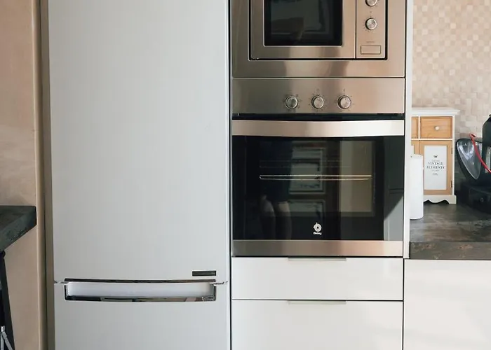 Loft'n With Parking And Views 龙达